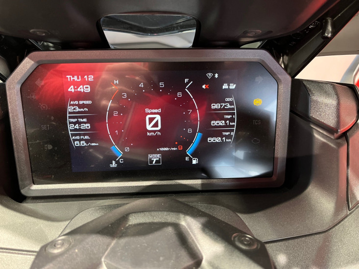 YAMAHA TMAX 560 TECH MAX - VEZIN LE COQUET