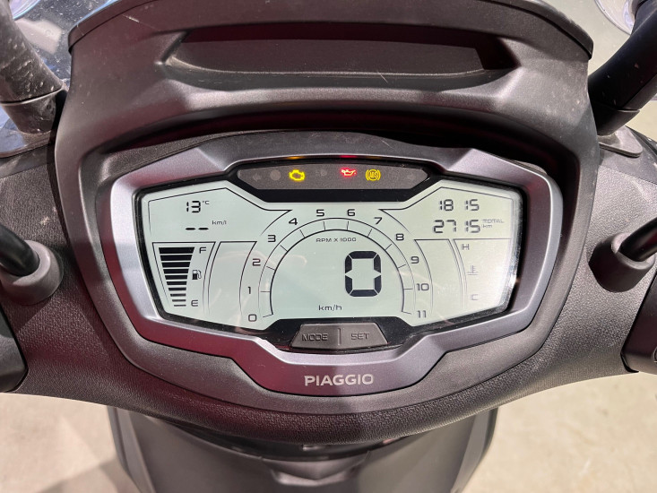 PIAGGIO BEVERLY 400S HPE - VEZIN LE COQUET