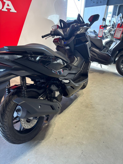 HONDA FORZA 125 - VEZIN LE COQUET