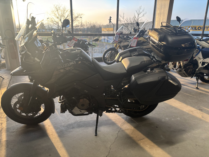 SUZUKI V-STROM DL 1050 XT - VEZIN LE COQUET