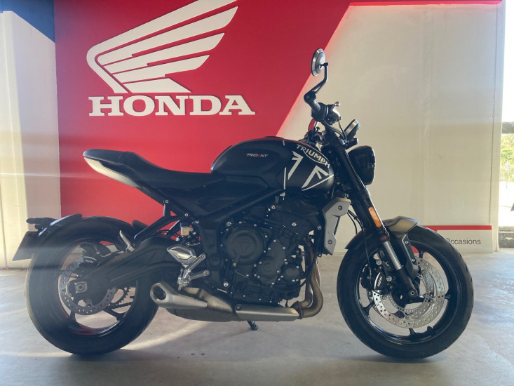 TRIUMPH 660 TRIDENT - VEZIN LE COQUET