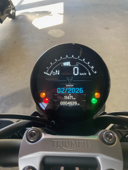 TRIUMPH 660 TRIDENT - VEZIN LE COQUET