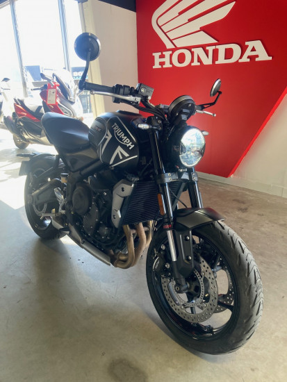 TRIUMPH 660 TRIDENT - VEZIN LE COQUET