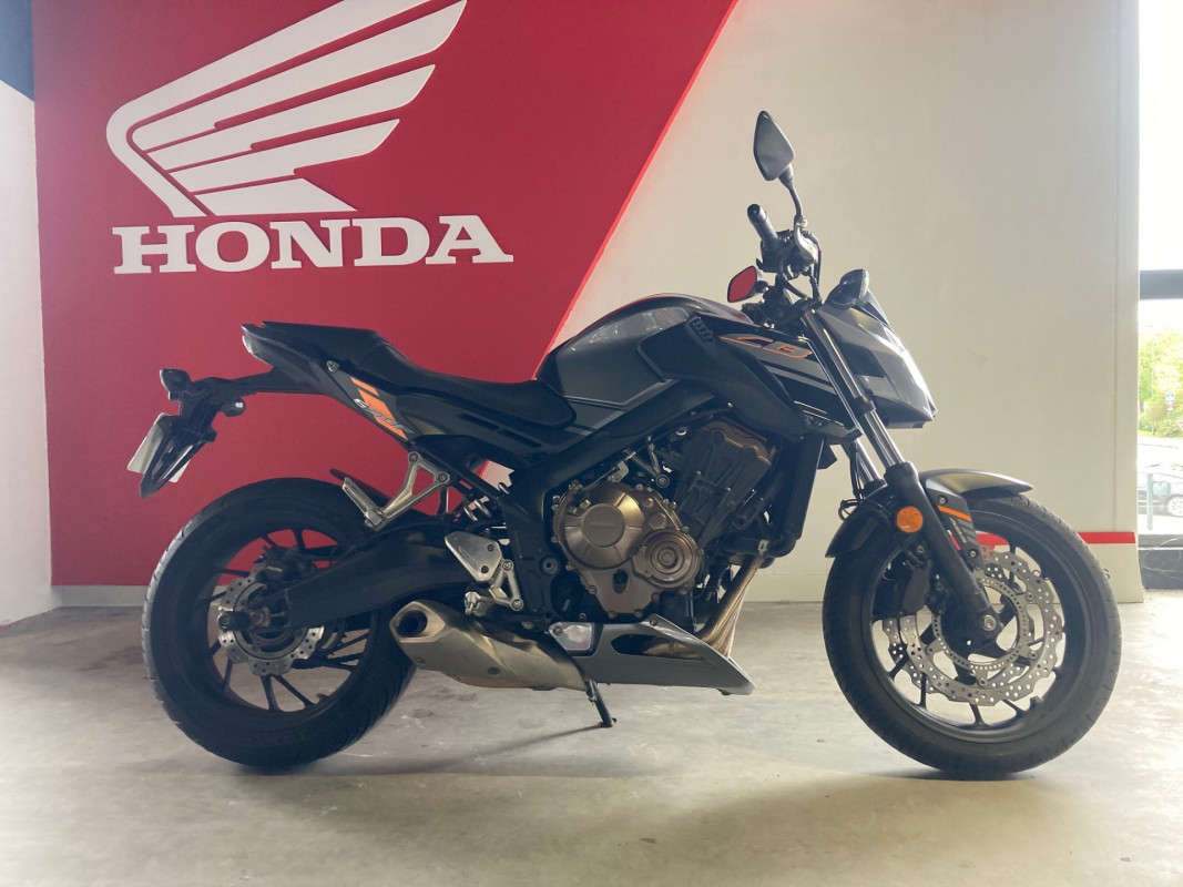 HONDA CB650F ABS VS HORNET LECONTE MOTOS  VEZIN LE COQUET 