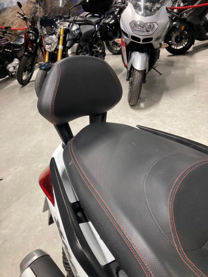 YAMAHA XMAX 250 ABS - VEZIN LE COQUET