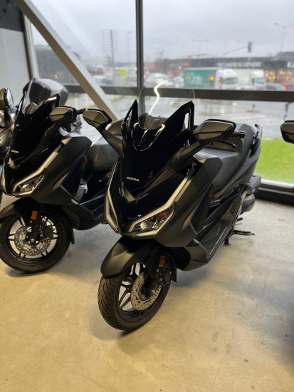 HONDA FORZA 125  09/2024 3875KMS - VEZIN LE COQUET