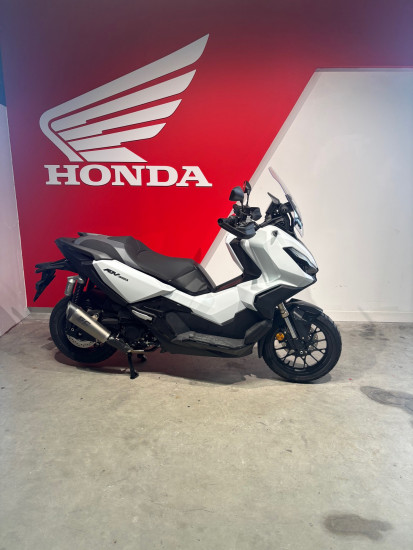 Honda ADV 350 - VEZIN LE COQUET