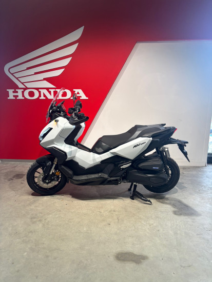 Honda ADV 350 - VEZIN LE COQUET