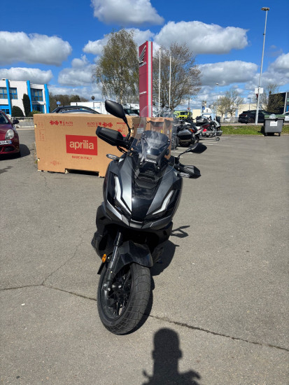 Honda ADV 350 - VEZIN LE COQUET