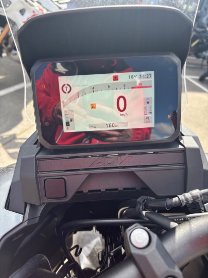 Honda ADV 350 - VEZIN LE COQUET