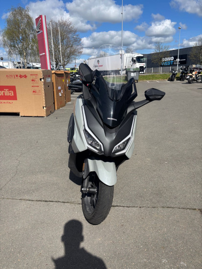 Honda Forza 350 - VEZIN LE COQUET