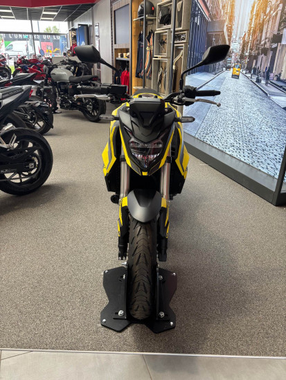 Honda Hornet 750 - VEZIN LE COQUET