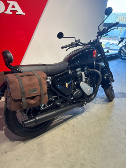 BSA 650 Goldstar Shadow Black - VEZIN LE COQUET