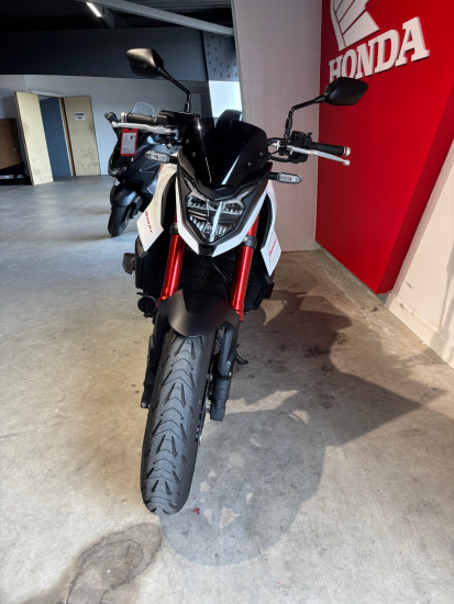 Honda Hornet 750 - VEZIN LE COQUET